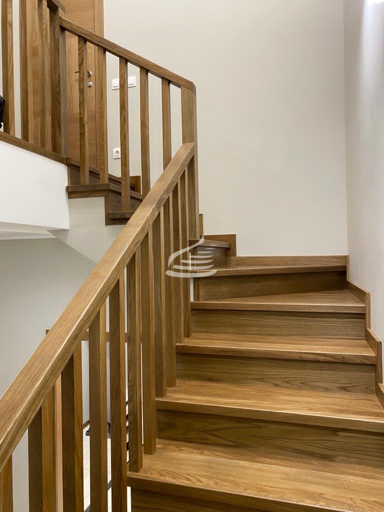 Обшивка бетонной лестницы деревом: технология и особенности Обшивка бетонной лестницы деревом: технология и особенности